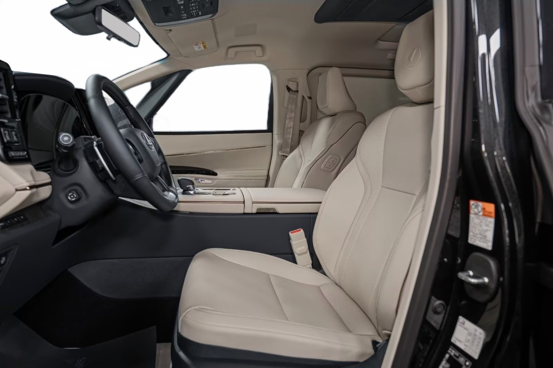 Lexus LM 350h Executive - foto 13