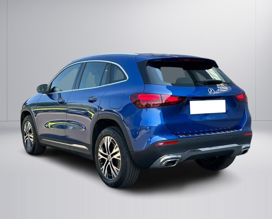 Mercedes-Benz GLA 220d 4MATIC (3)