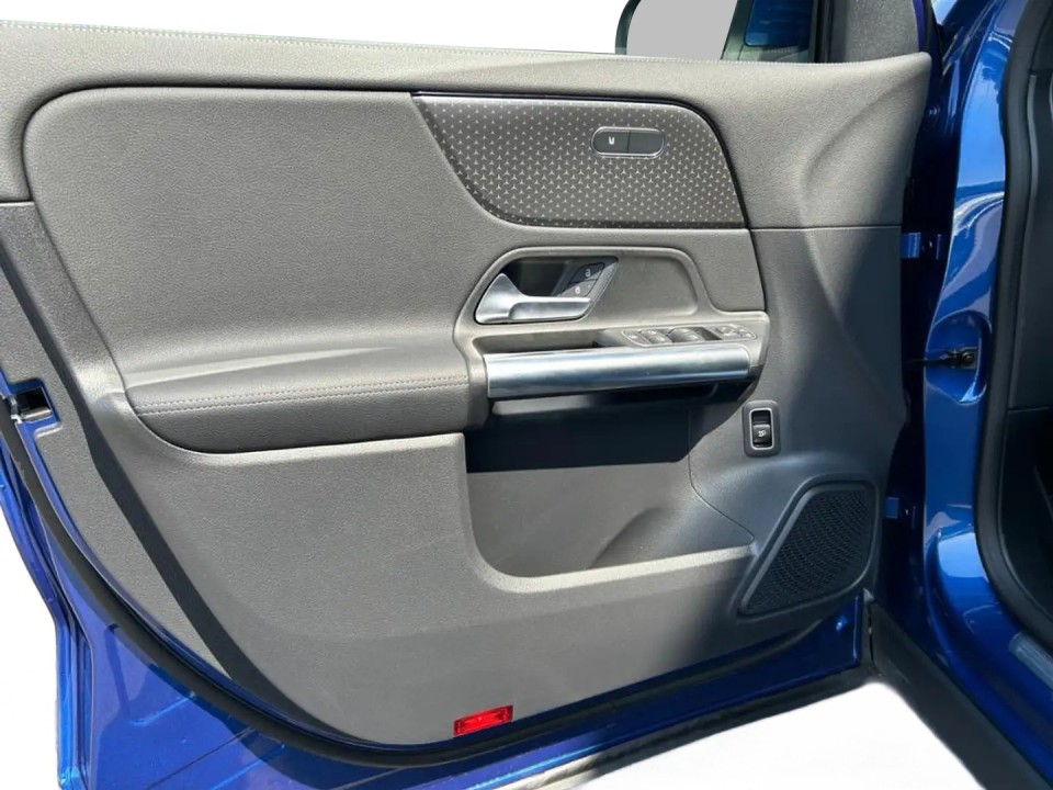 Mercedes-Benz GLA 220d 4MATIC - foto 13