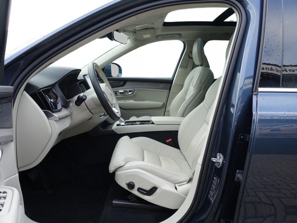 Volvo XC 90 T8 Recharge AWD Ultra Bright - foto 8