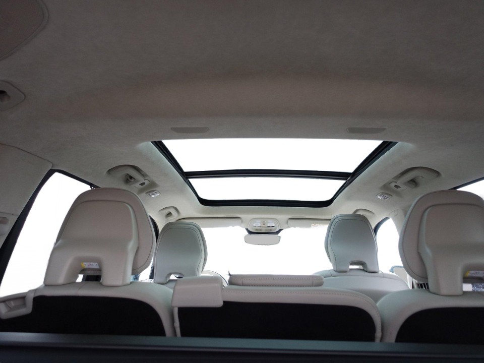 Volvo XC 90 T8 Recharge AWD Ultra Bright - foto 14