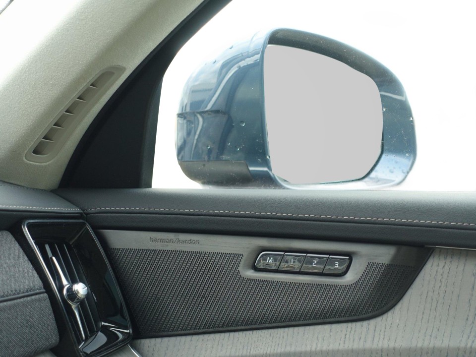 Volvo XC 90 T8 Recharge AWD Ultra Bright - foto 24