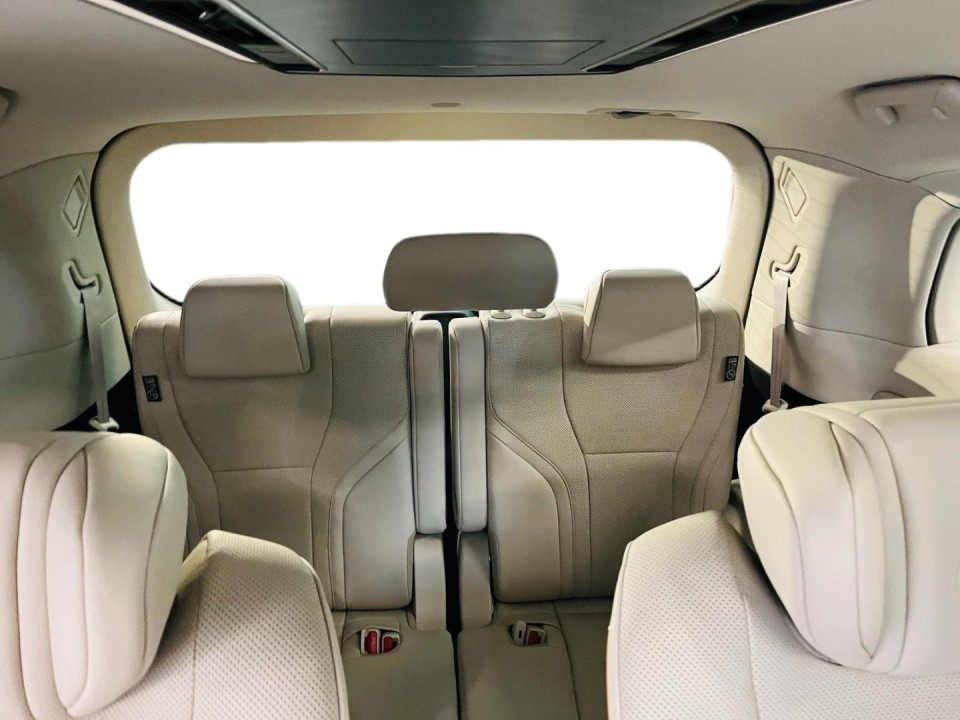 Lexus LM 350h Executive - foto 14