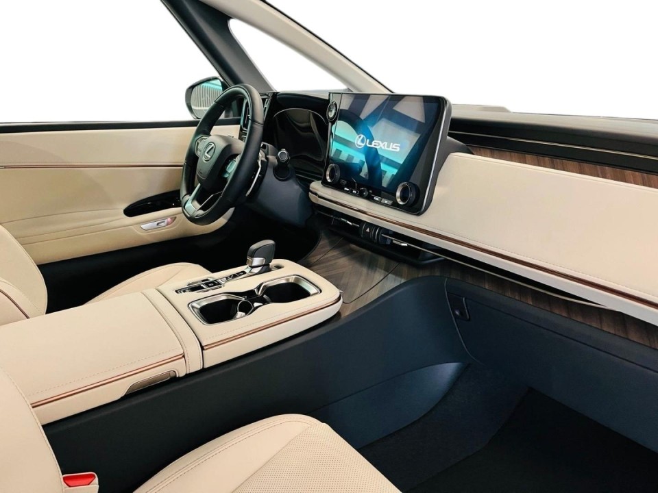 Lexus LM 350h Executive - foto 13