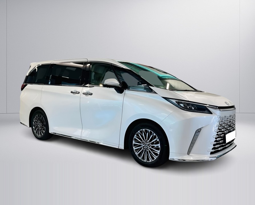 Lexus LM 350h Executive (2)