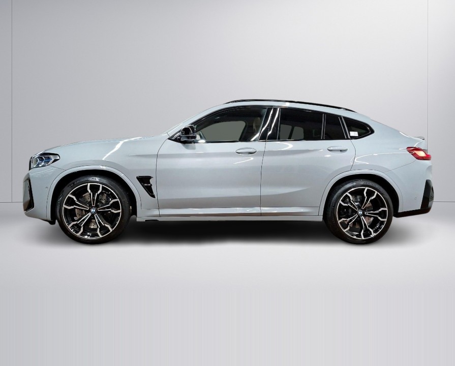BMW X4 M (2)