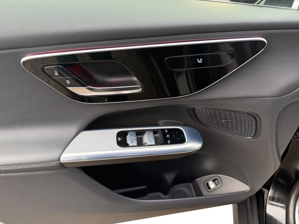 Mercedes-Benz GLC 200 4MATIC - foto 23