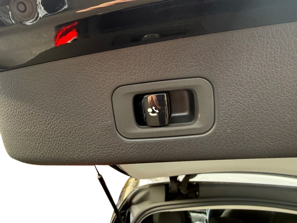 Mercedes-Benz GLC 200 4MATIC - foto 26