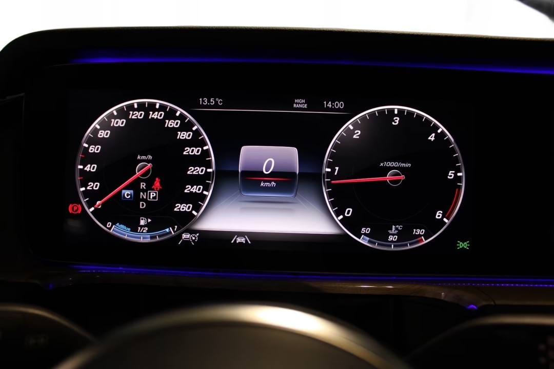 Mercedes-Benz G 400d AMG Line - foto 19