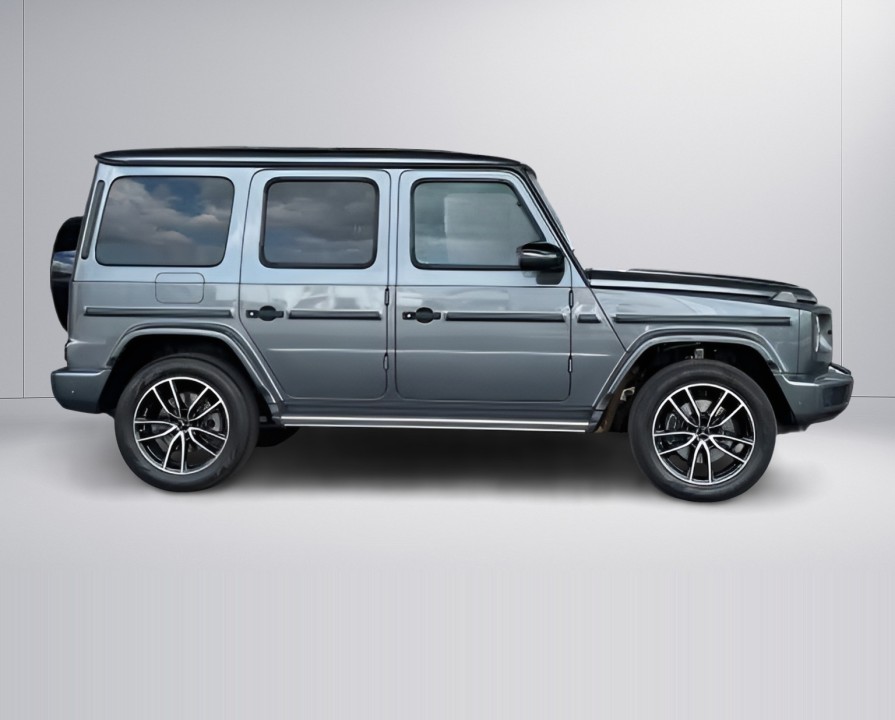Mercedes-Benz G 400d AMG Line (2)