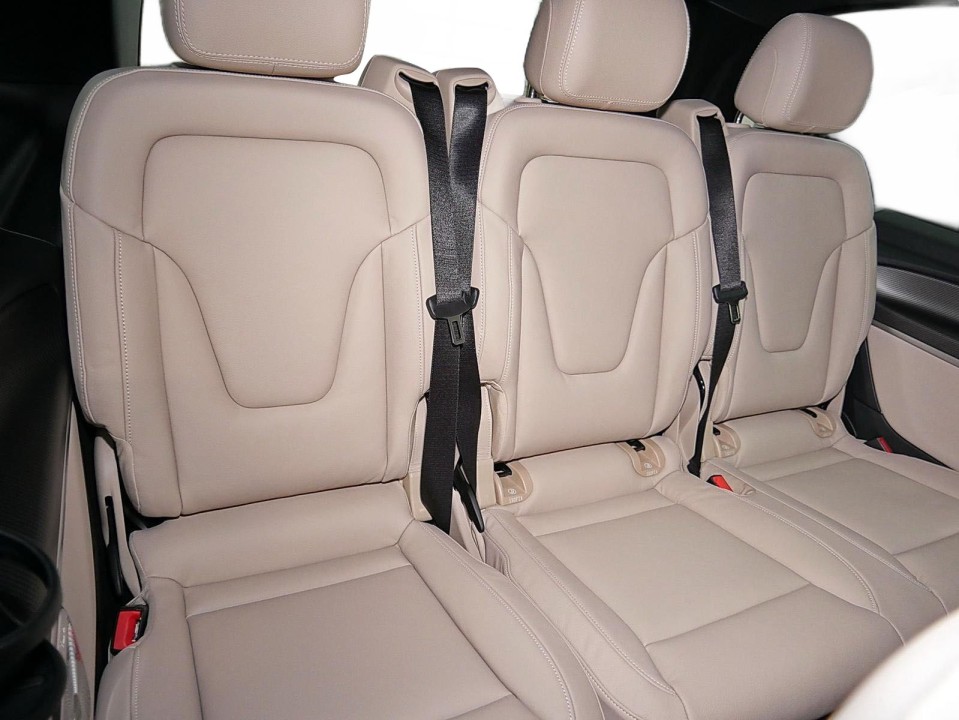 Mercedes-Benz V 300d 4MATIC Extralong Avantgarde - foto 8