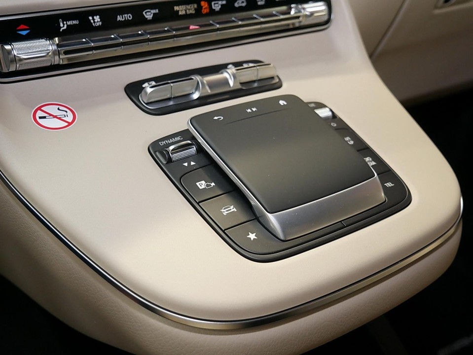 Mercedes-Benz V 300d 4MATIC Extralong Avantgarde - foto 12