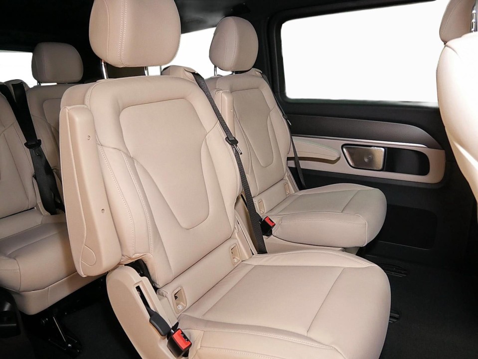 Mercedes-Benz V 300d 4MATIC Extralong Avantgarde (5)