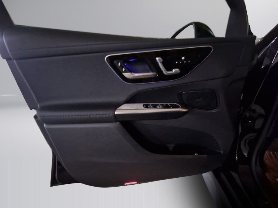 Mercedes-Benz GLC Coupé 300e 4MATIC AMG Line - foto 20