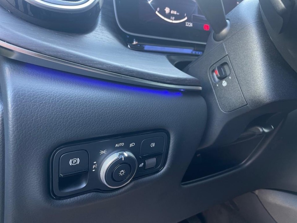 Mercedes-Benz V 300d 4MATIC Extralong Avantgarde - foto 13