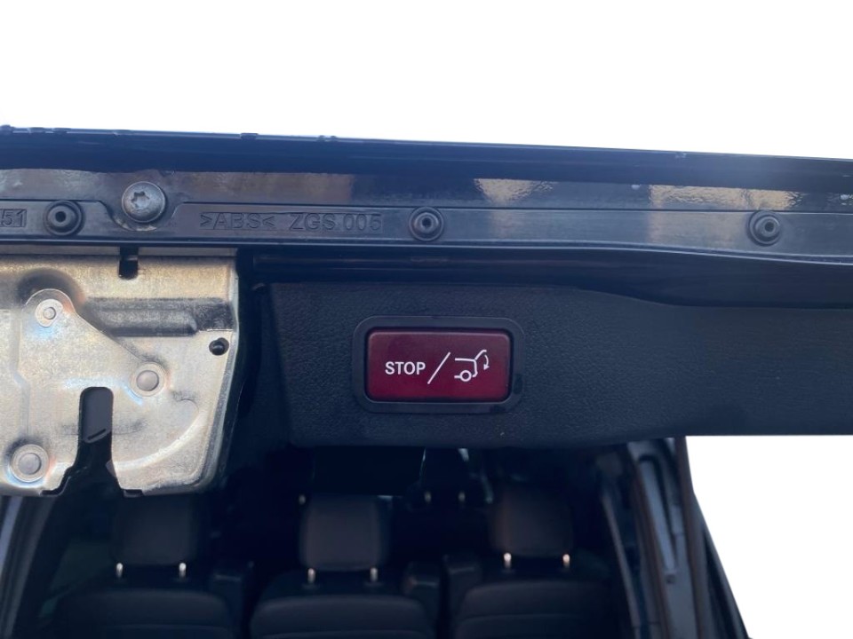 Mercedes-Benz V 300d 4MATIC Extralong Avantgarde - foto 17