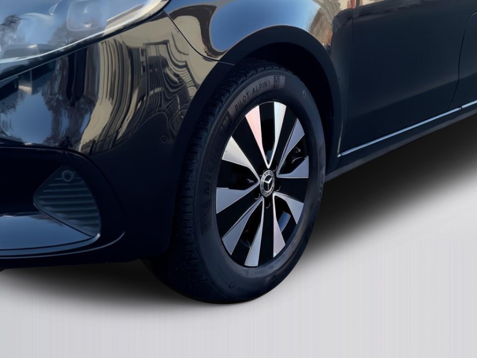 Mercedes-Benz V 300d 4MATIC Extralong Avantgarde - foto 19