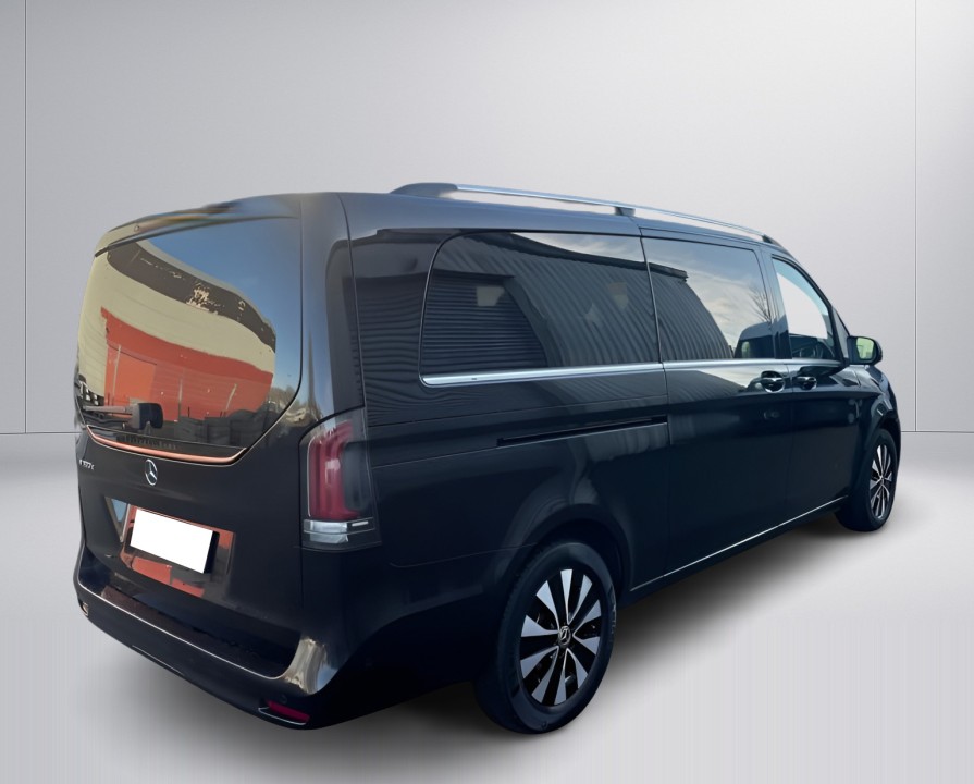 Mercedes-Benz V 300d 4MATIC Extralong Avantgarde (2)