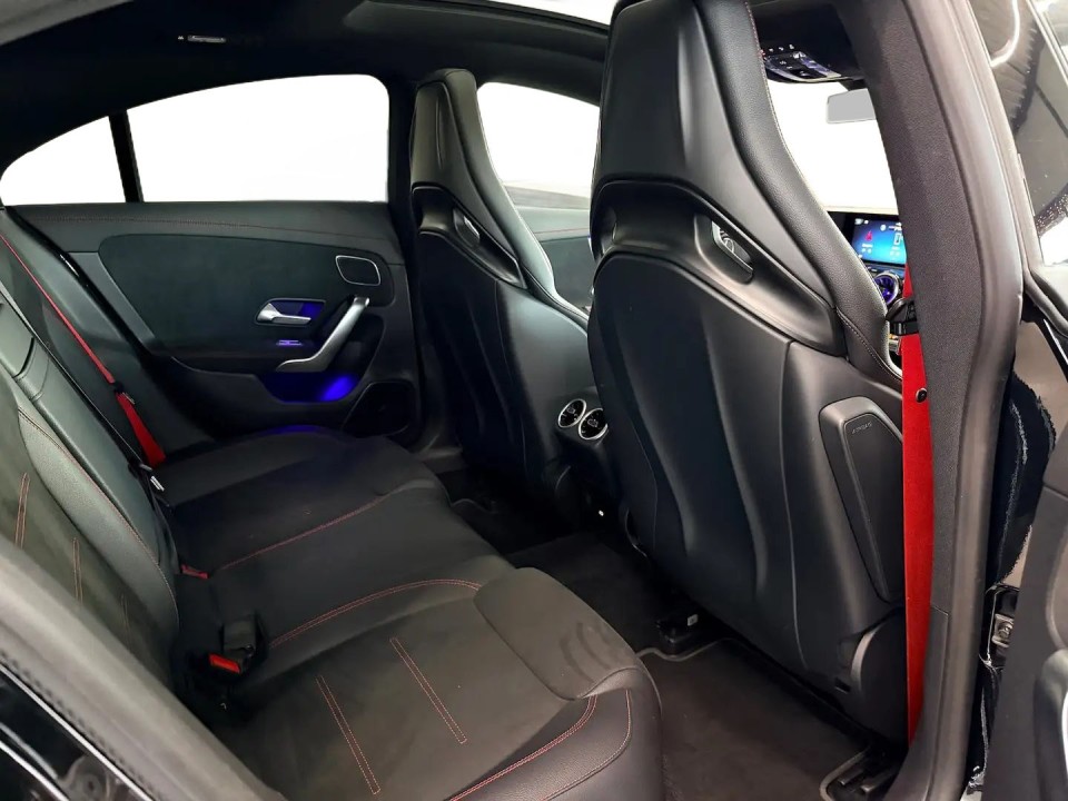 Mercedes-Benz CLA AMG 45s 4MATIC - foto 12