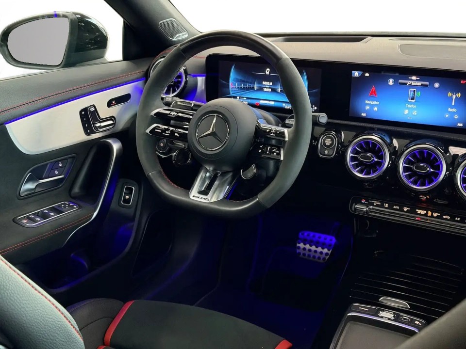 Mercedes-Benz CLA AMG 45s 4MATIC - foto 8