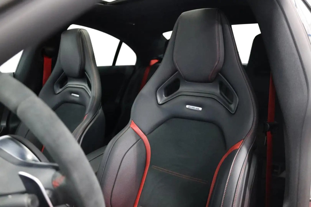 Mercedes-Benz CLA AMG 45 4MATIC - foto 9