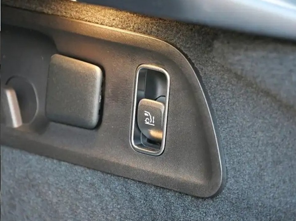 Mercedes-Benz GLE Coupé 350e 4MATIC AMG Line - foto 31