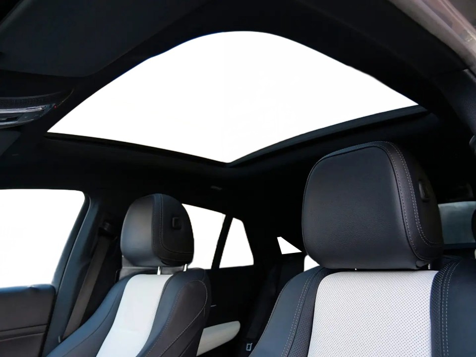 Mercedes-Benz GLE Coupé 350e 4MATIC AMG Line - foto 28