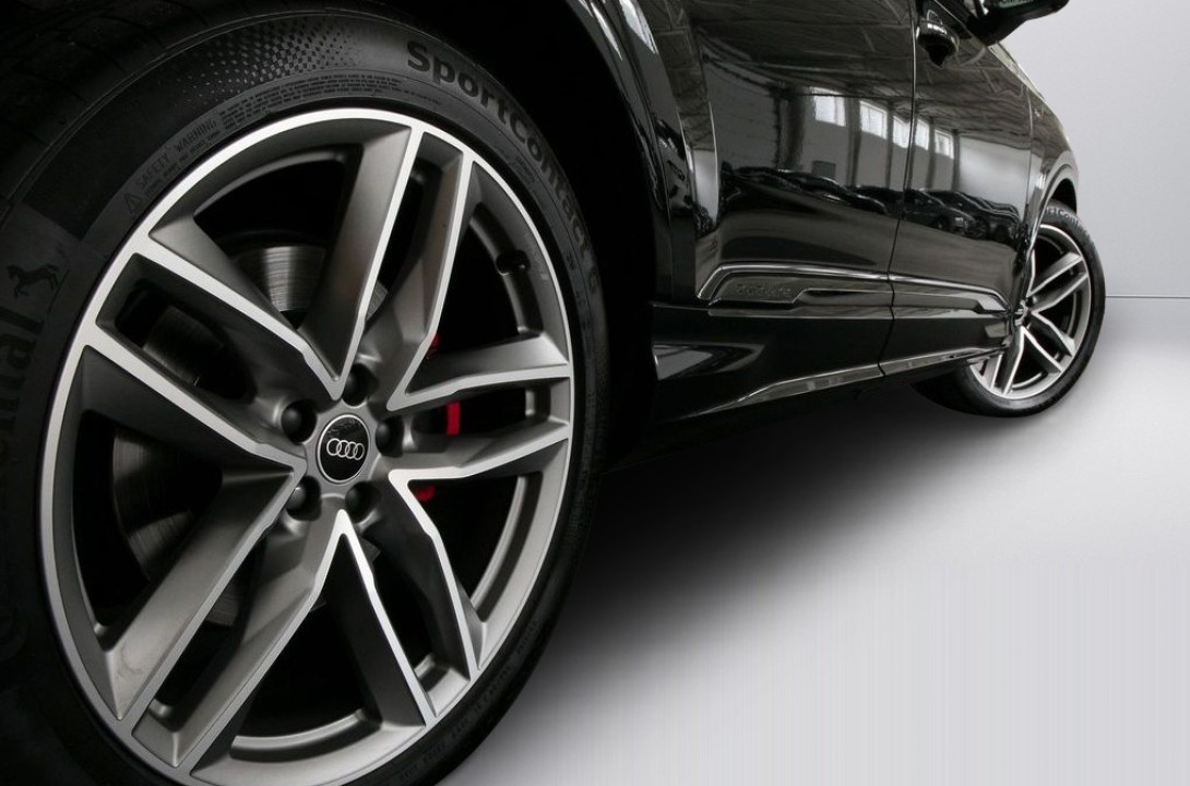 Audi Q7 S-Line - foto 38