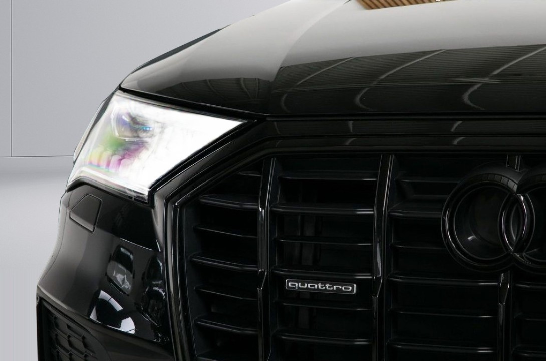 Audi Q7 S-Line - foto 34