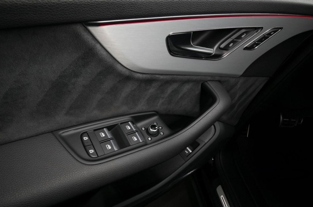 Audi Q7 S-Line - foto 27