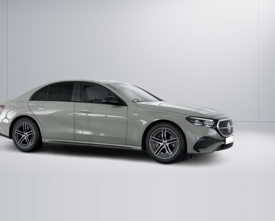 Mercedes-Benz E 300de 4MATIC AMG (2)