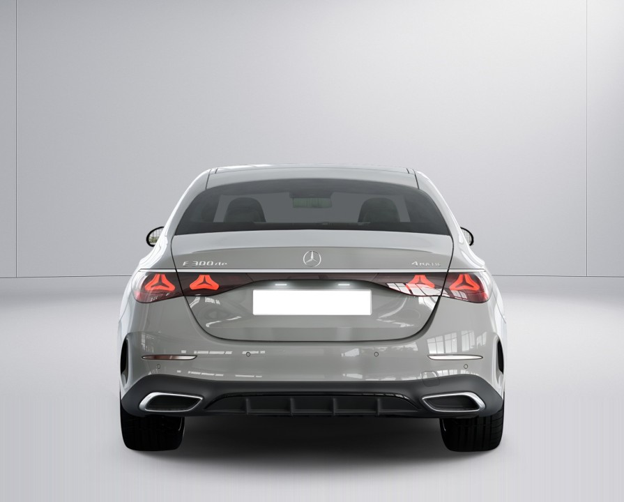 Mercedes-Benz E 300de 4MATIC AMG - foto 6