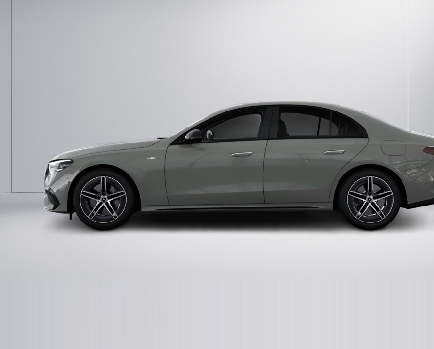Mercedes-Benz E 300de 4MATIC AMG - foto 9