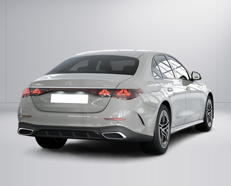 Mercedes-Benz E 300de 4MATIC AMG (5)