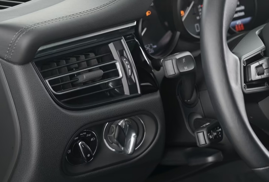 Porsche Macan - foto 14