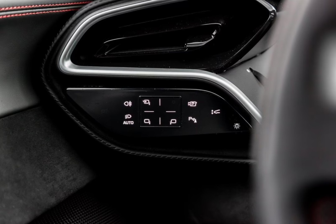 Ferrari 296 GTB - foto 15