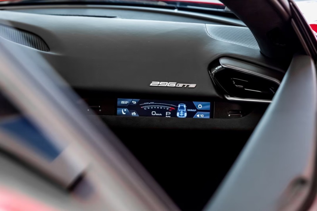 Ferrari 296 GTB - foto 17