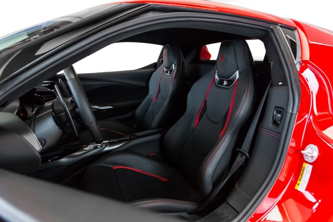 Ferrari 296 GTB - foto 9