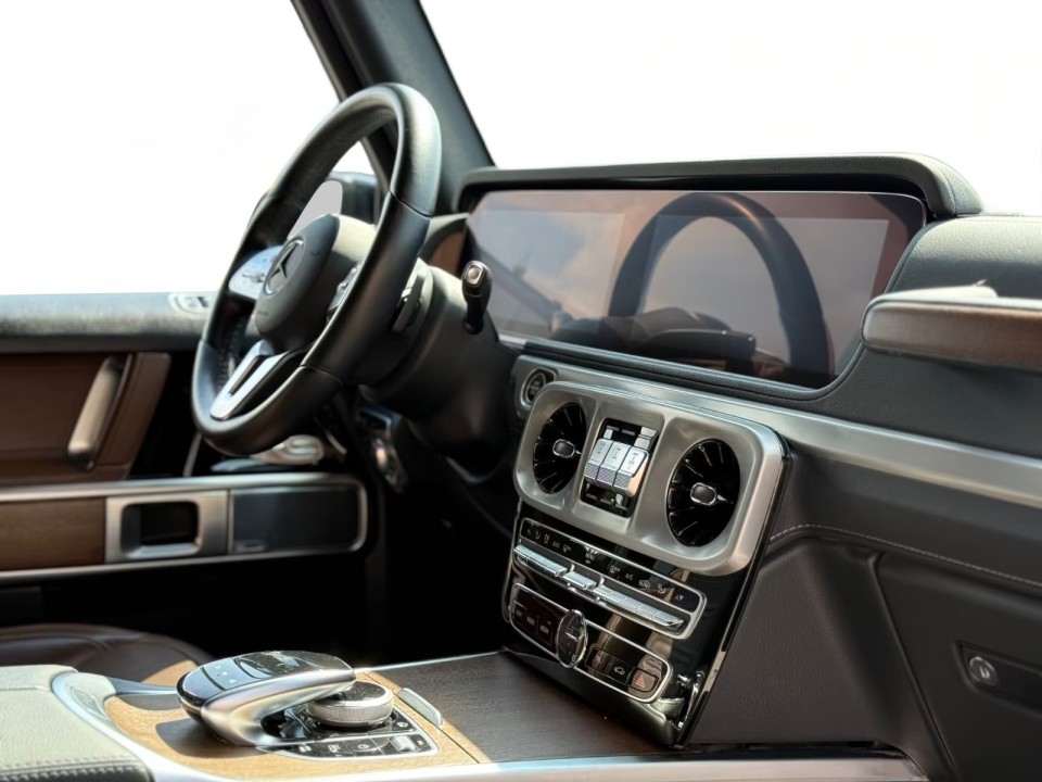 Mercedes-Benz G 500 - foto 13