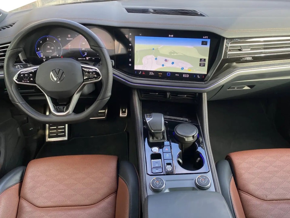 Volkswagen Touareg V6 TDI R-Line (5)