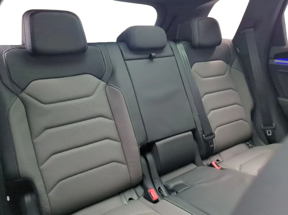 Volkswagen Touareg V6 TDI R-Line - foto 8