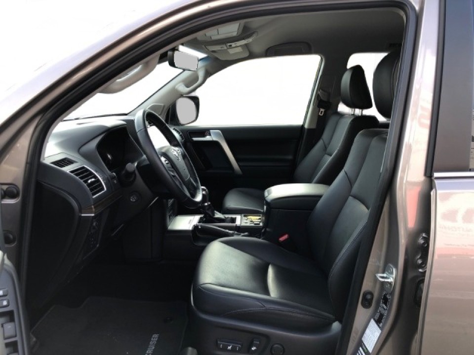 Toyota Land Cruiser - foto 13