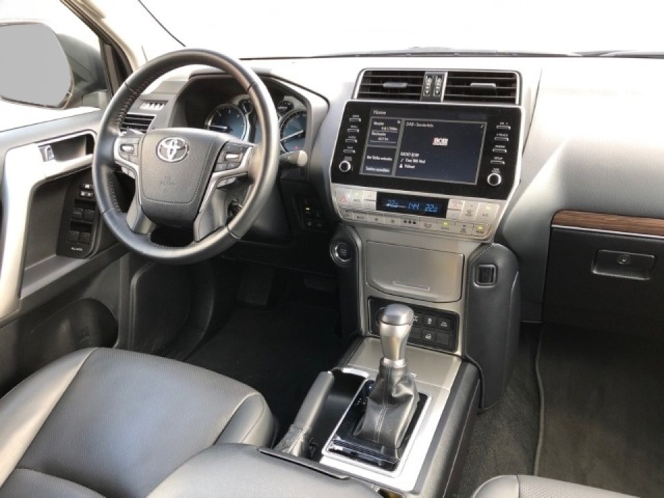 Toyota Land Cruiser - foto 11