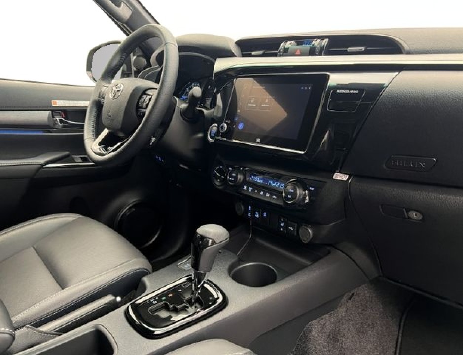 Toyota Hilux - foto 18