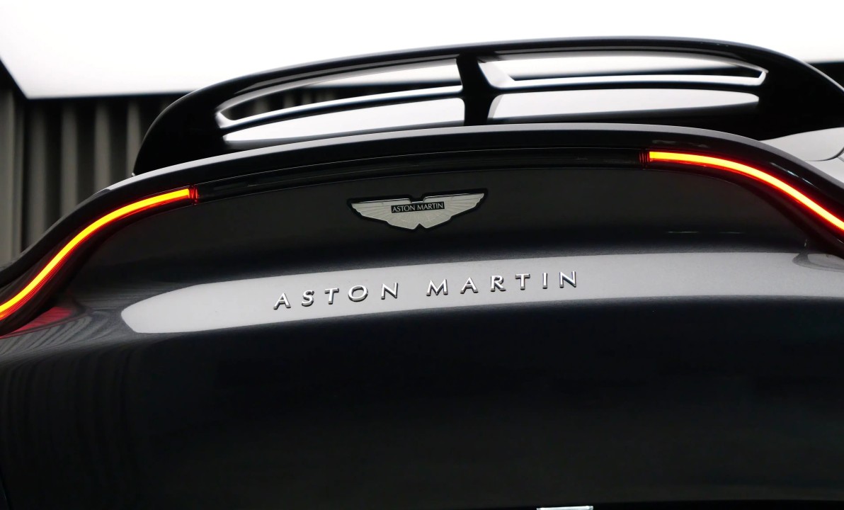 Aston Martin DBX - foto 15