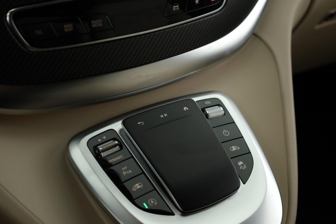 Mercedes-Benz V 300d 4MATIC - foto 19