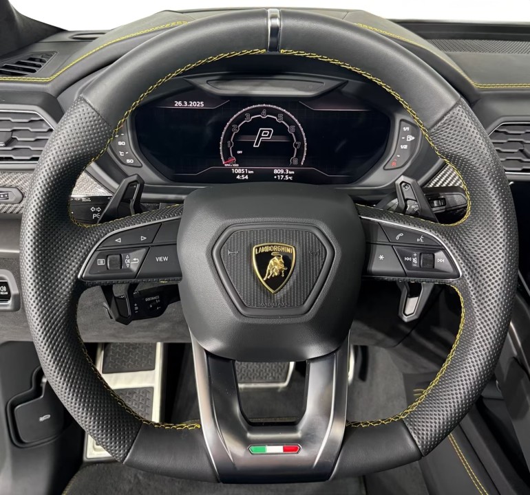 Lamborghini URUS - foto 6