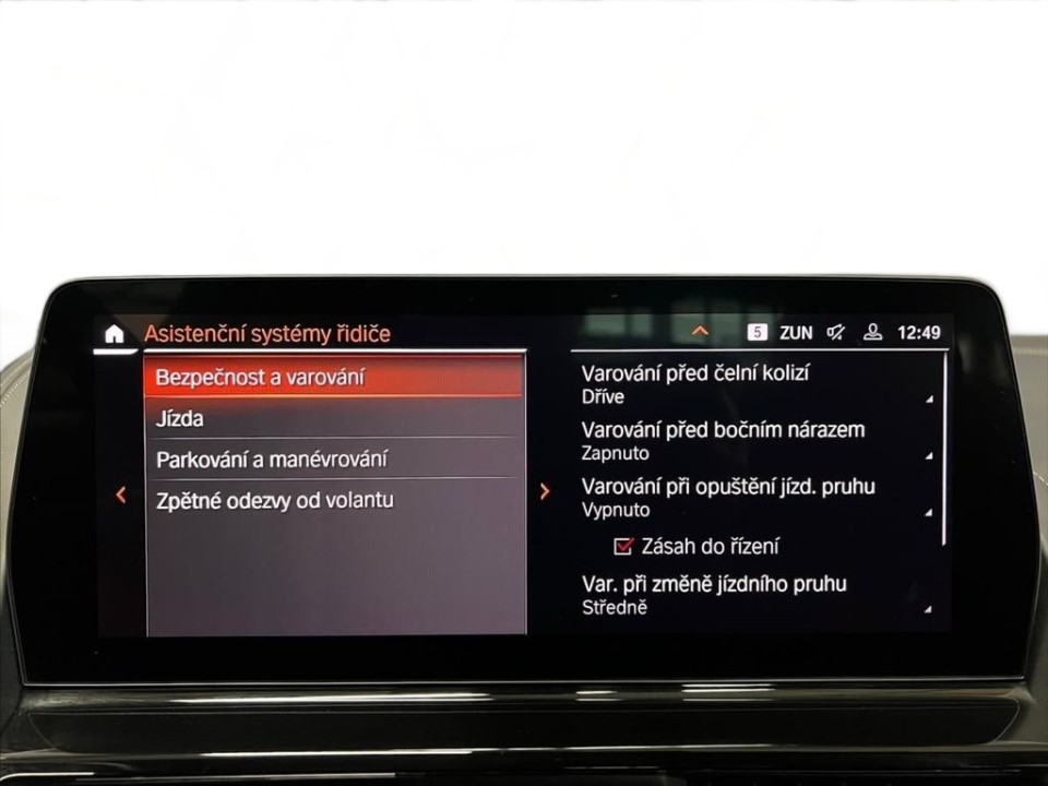 BMW Seria 8 M850i ​​xDrive - foto 13