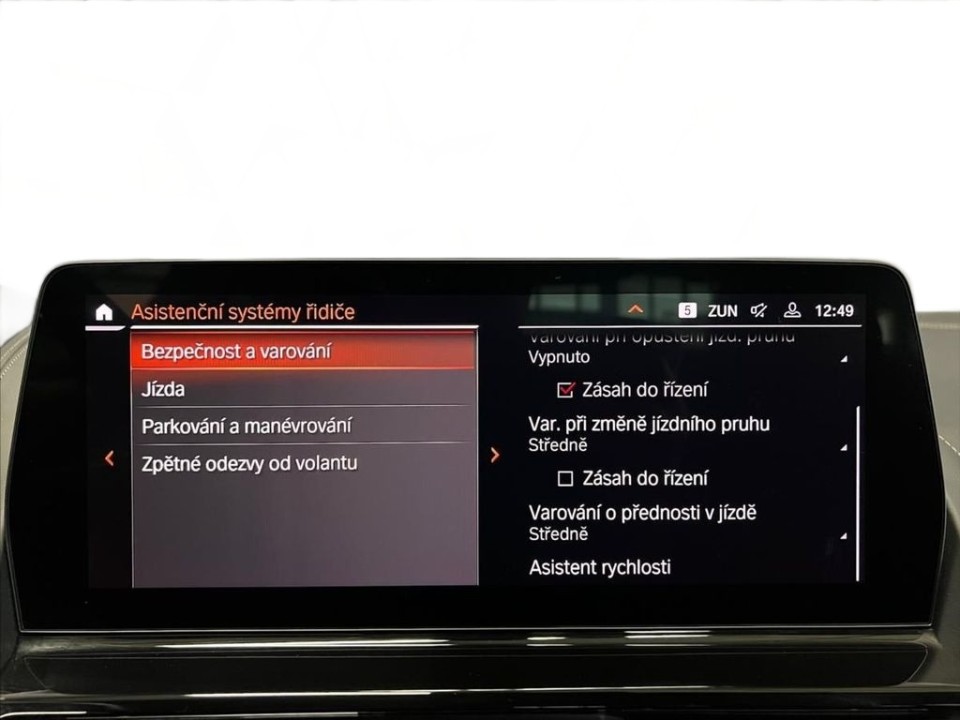 BMW Seria 8 M850i ​​xDrive - foto 15