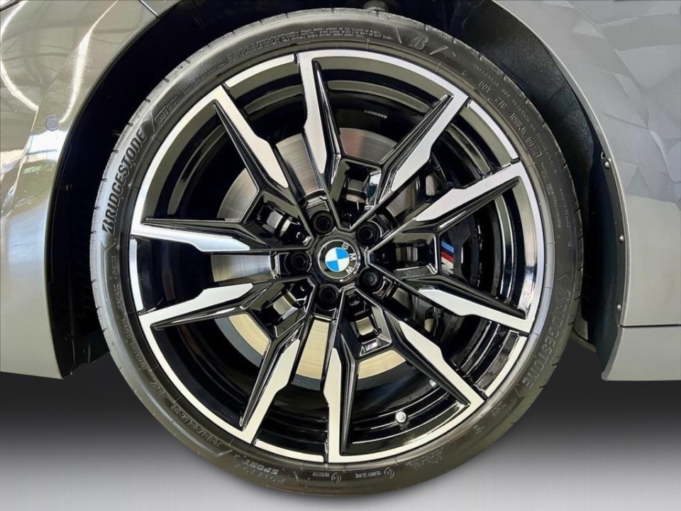 BMW Seria 8 M850i ​​xDrive - foto 30